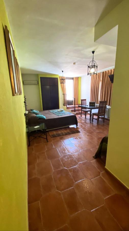 Hotel Rural La Posada De Las Cigueenas Jerez De Los Caballeros Εξωτερικό φωτογραφία