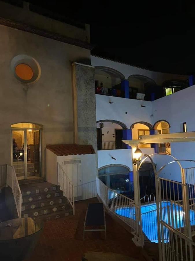 Hotel Rural La Posada De Las Cigueenas Jerez De Los Caballeros Εξωτερικό φωτογραφία